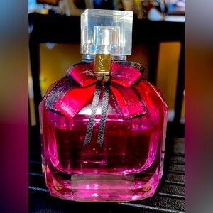 💢SOLD♨️ Yves Saint Laurent
Mon Paris Intensement Eau de Parfum
